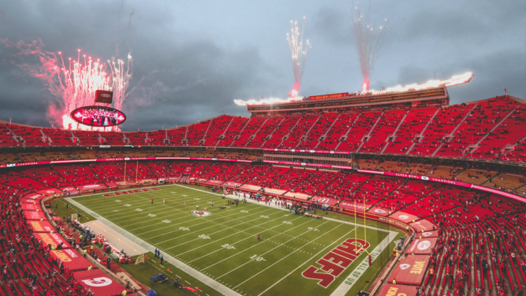 Arrowhead Stadium Parking Tips & Rates [Full Guide]