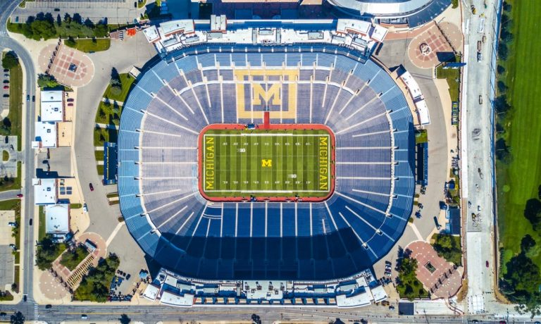 Michigan Stadium Parking Lots & Tips [Complete Guide for 2022]