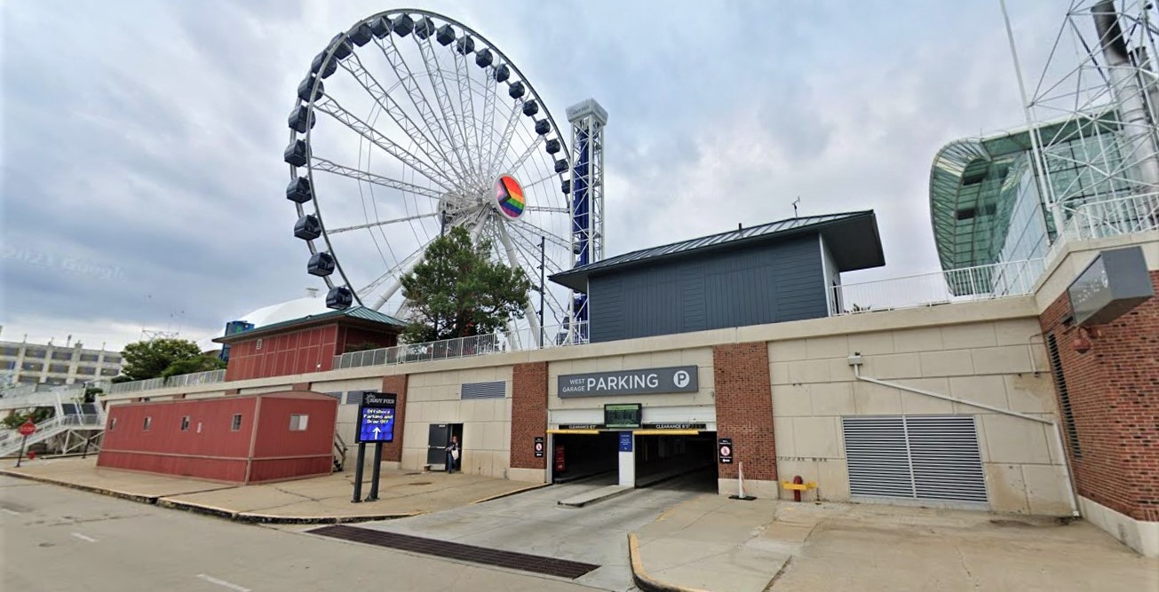 West Navy Pier Parking Garage