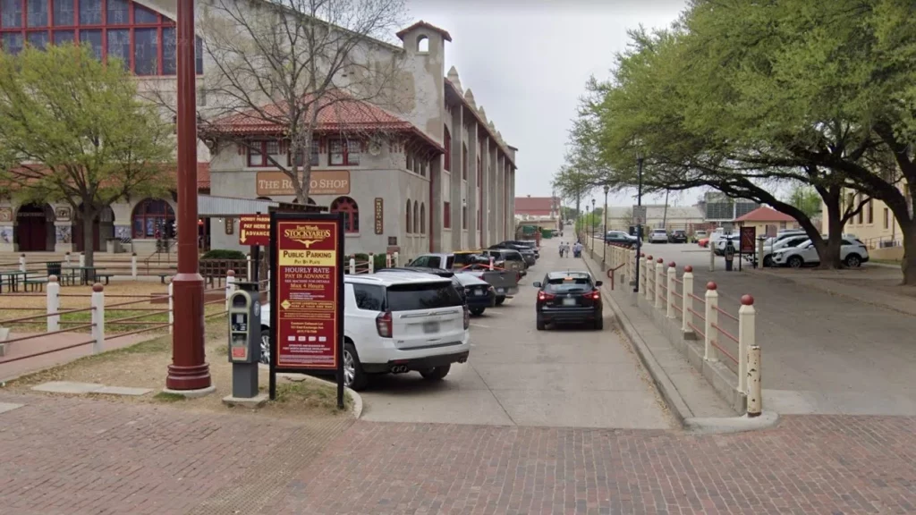 Parking at Cowtown Coliseum