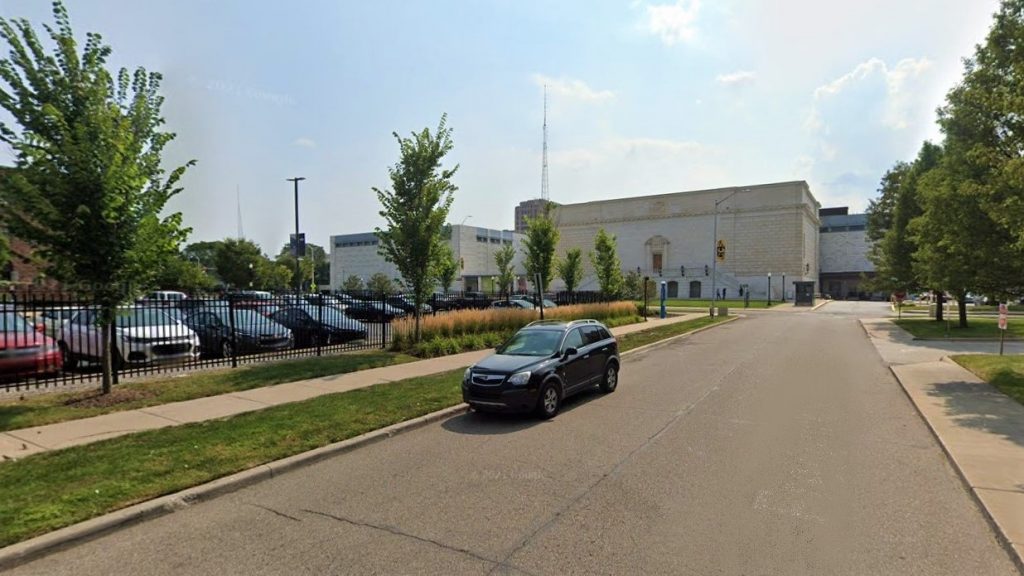 Street Parking near DIA